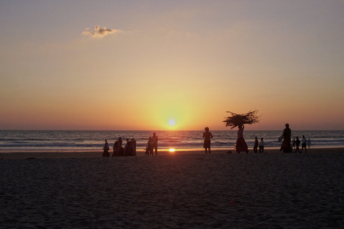 Tramonto sul mare Goa India