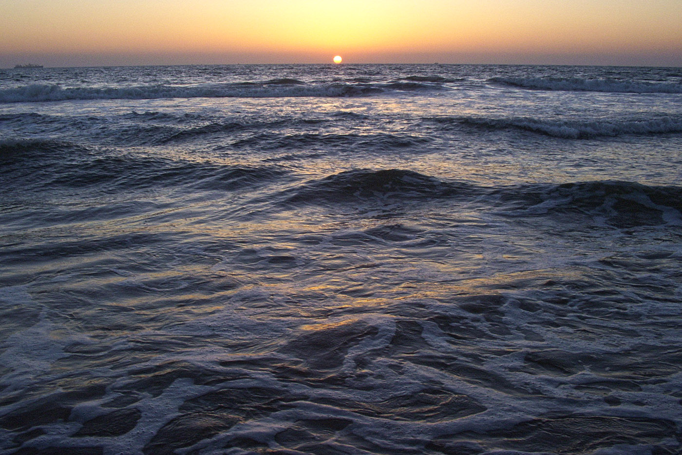 Tramonto sul mare Goa India