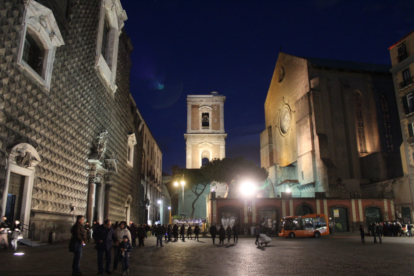 Piazza del Gesù Nuovo Napoli