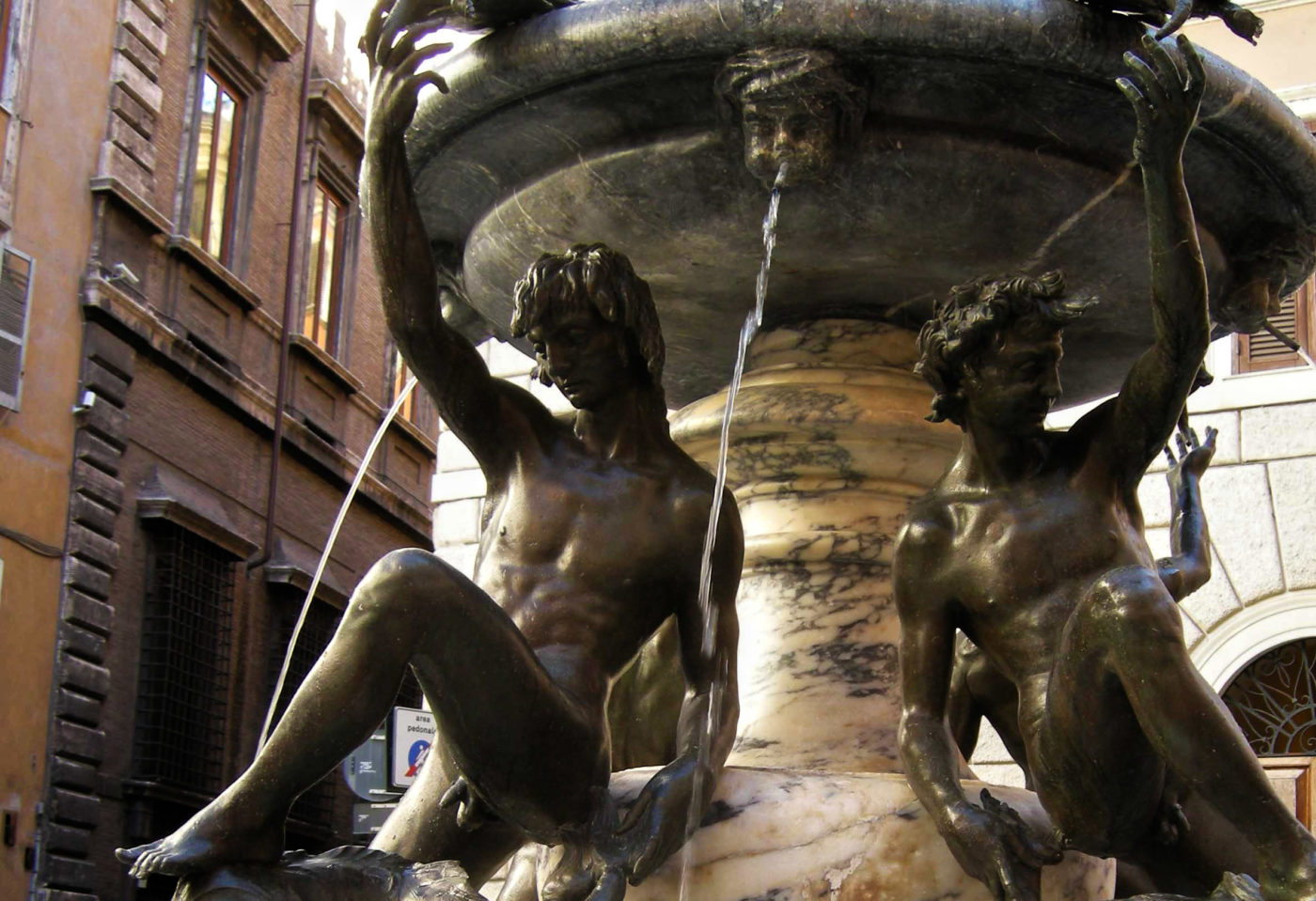 Roma Piazza Mattei Fontana delle TRTARUGHE