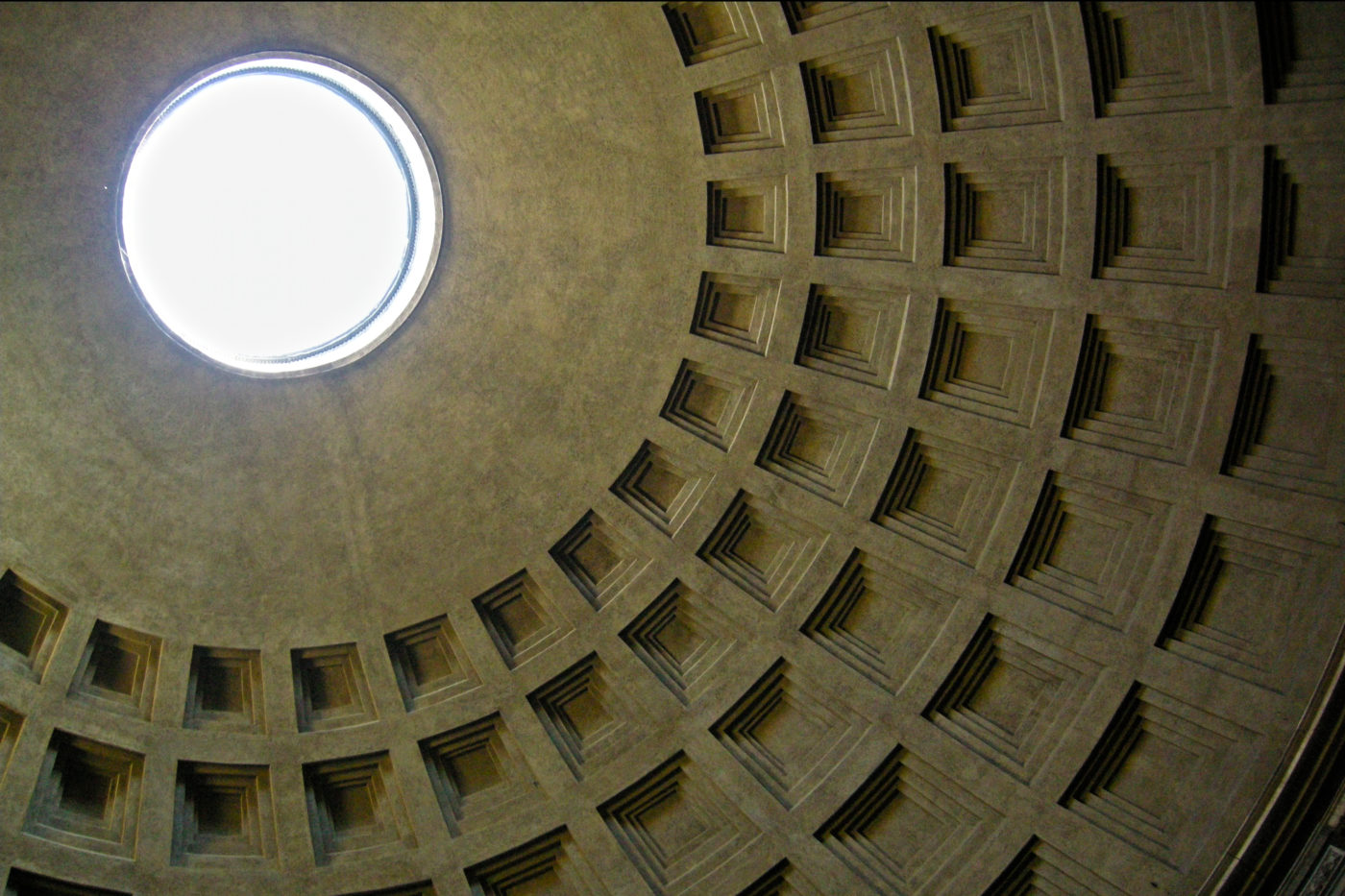 Roma tetto del pantheon