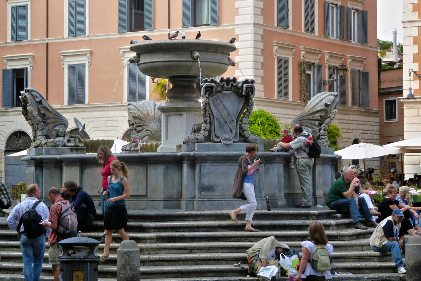 Roma Piazza Fontana di Santa Maria