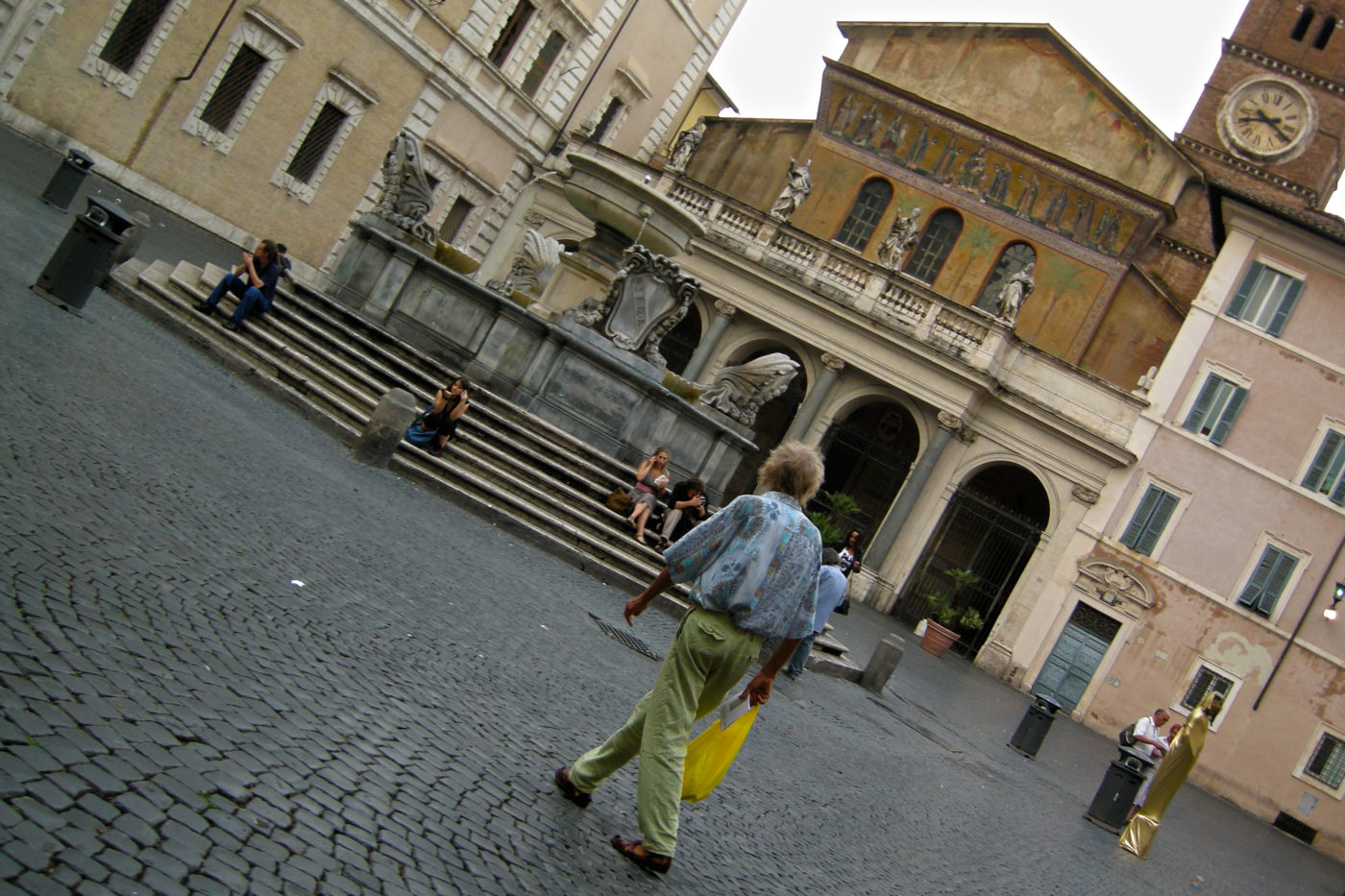 Roma Piazza Fontana di Santa Maria