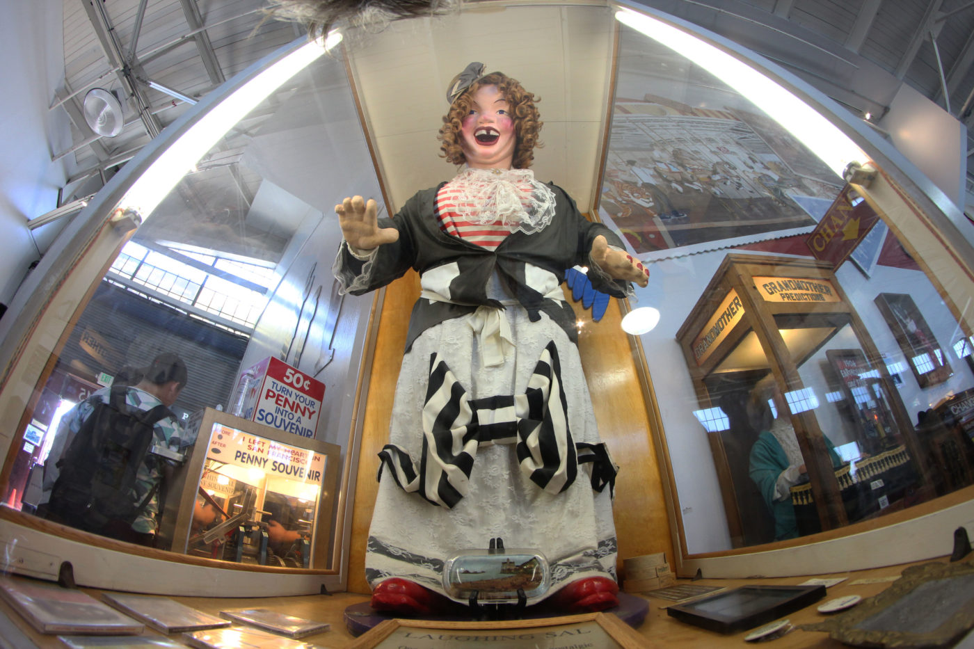 laughing sally lady at fishermans wharf san francisco